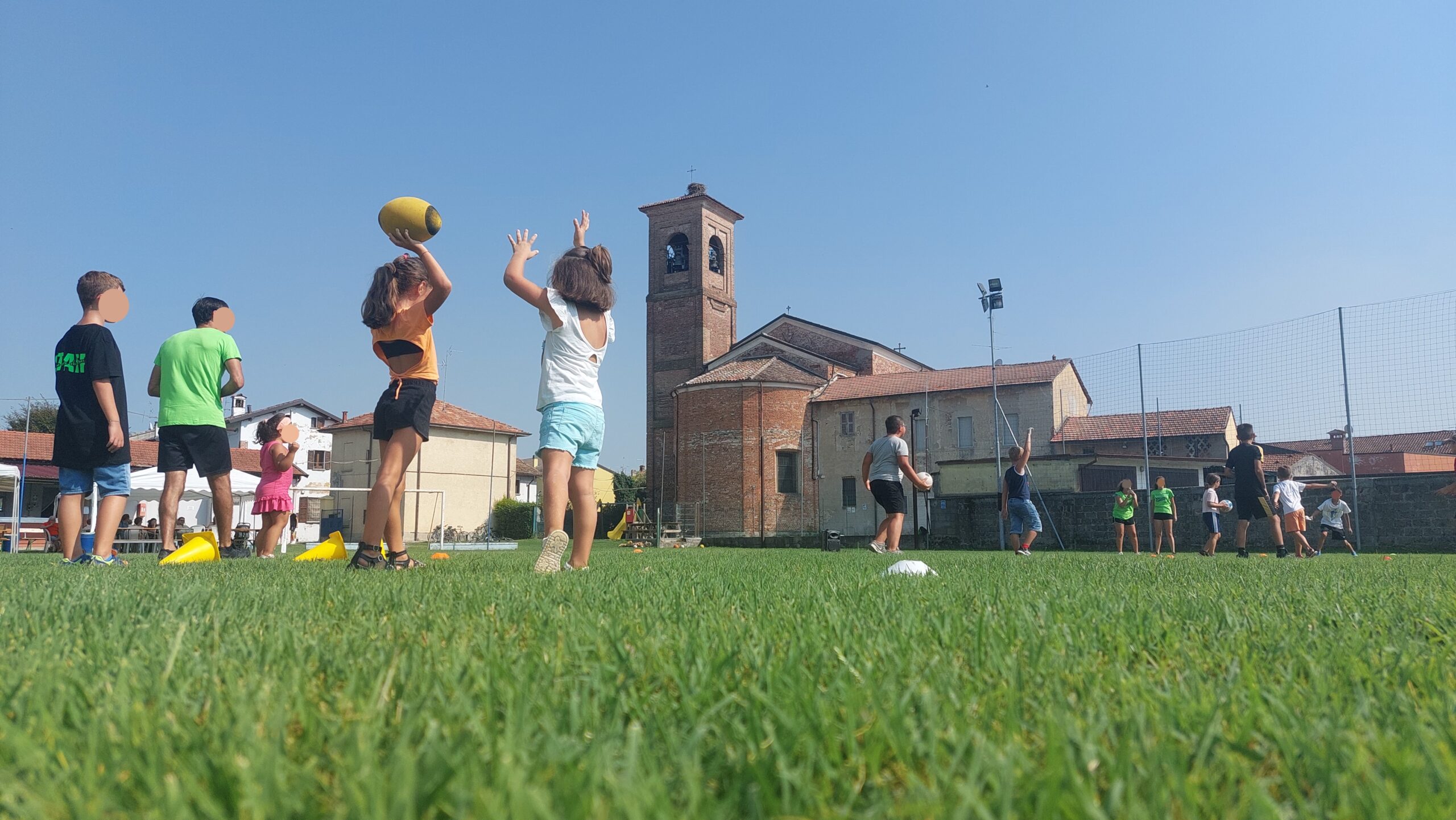 Giochi all'oratorio di Comazzo